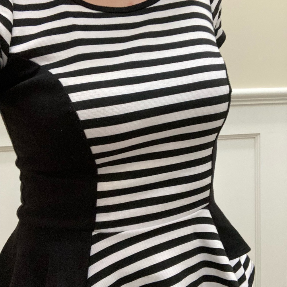 Black and white business casual curvy flattering